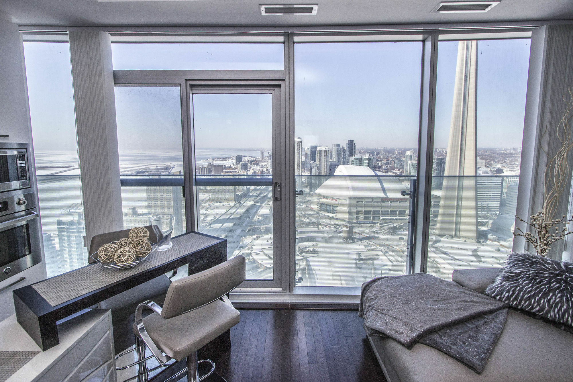 Ice - Lake And City View Toronto Bagian luar foto